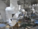 Famacia-Oncologica_braccio-robot